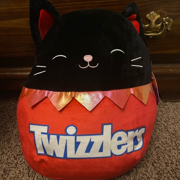Autumn Twizzlers Cat Squishmallow 